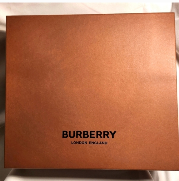 Burberry Portrait Runway Rucksack Henry Moore Collection - Picture 14 of 14